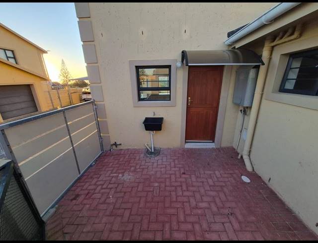 3 BEDROOM CLUSTER FOR SALE IN MOSSEL BAY EXT 15